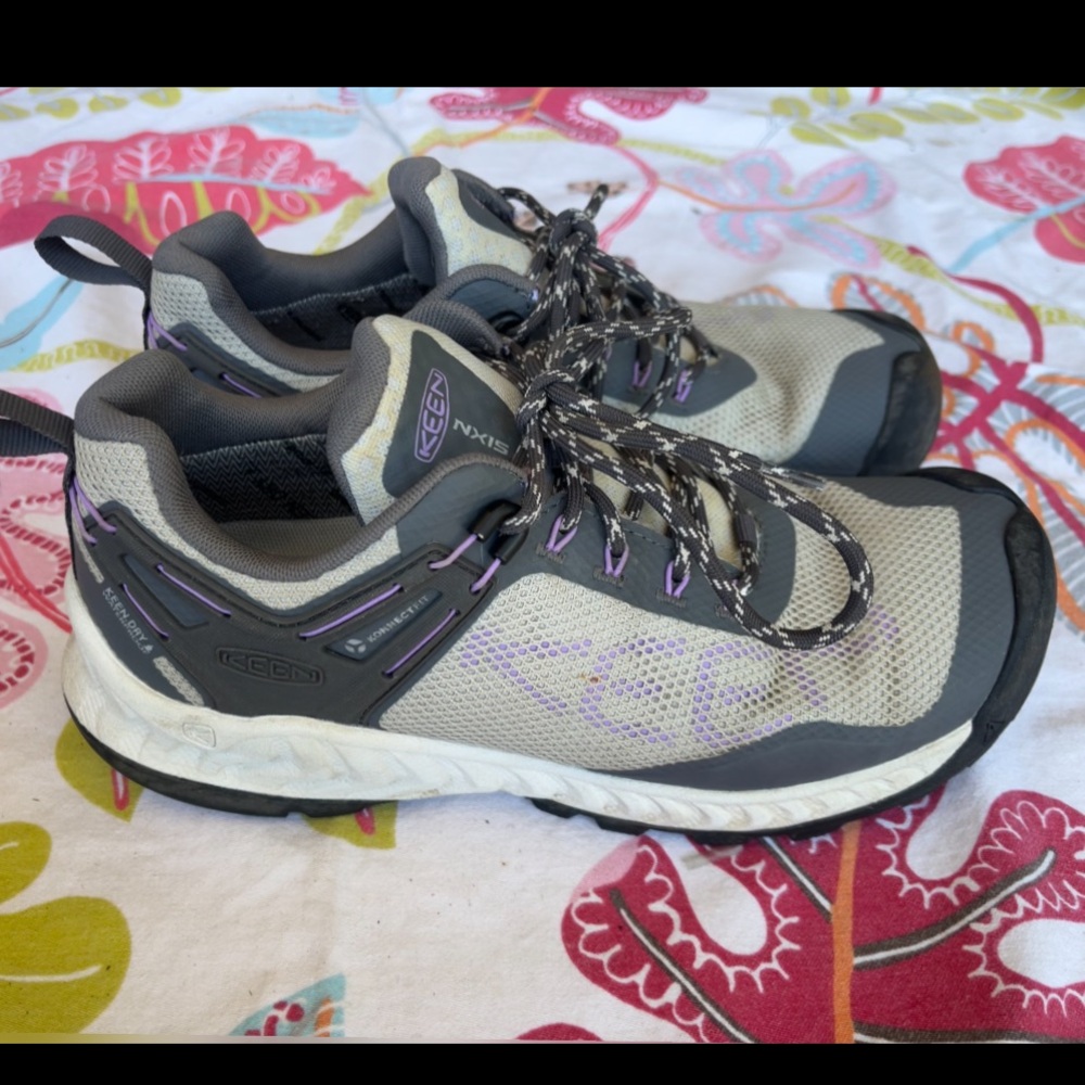 KEEN Women's Gray and Purple Hiking Shoes